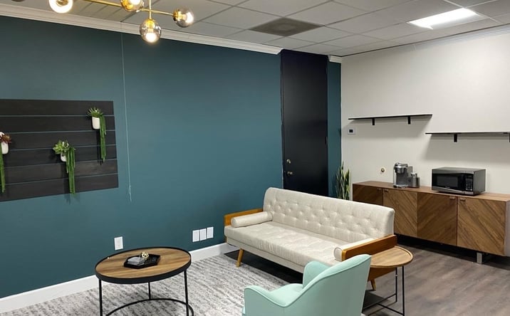 Pictures of Retail, Office property located at 16850 Saturn Ln, Houston, TX 77058 for lease - image #1