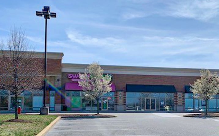 Pictures of Retail, Restaurant property located at 18053 Garland Groh Boulevard, Hagerstown, MD 21740 for lease - image #1