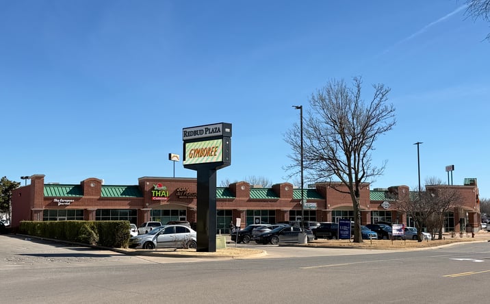Pictures of Retail property located at 235--263 34th Avenue NW, Norman, OK 73072 for lease - image #1