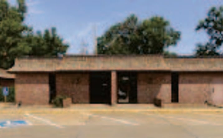 Pictures of Office property located at 1516 E Iron Ave, Salina, KS 67401 for lease - image #1