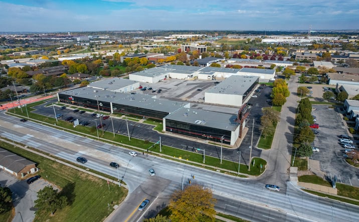 Pictures of Industrial property located at 11105 Mockingbird Dr, Omaha, NE 68137 for lease - image #1