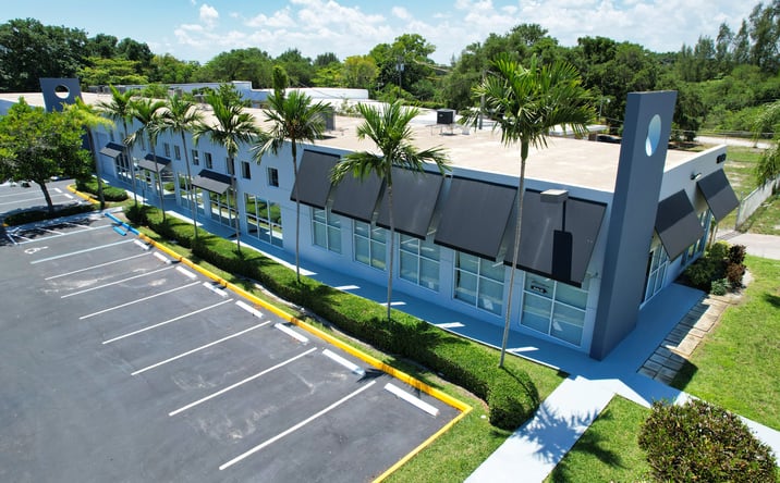 Pictures of Retail, Office, Industrial property located at 1249 Stirling Rd, Dania Beach, FL 33004 for lease - image #1