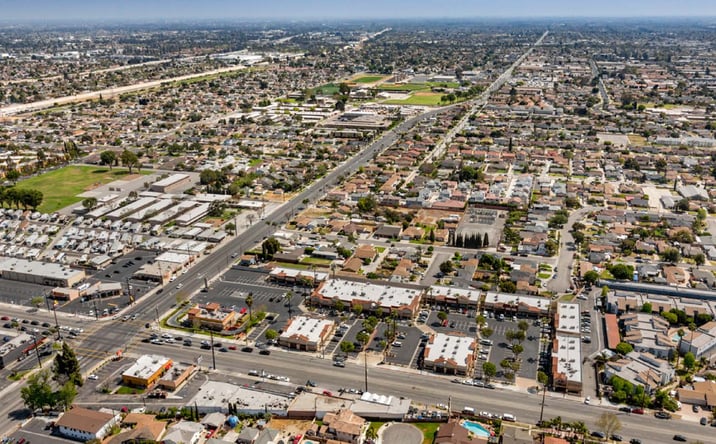 Pictures of Retail property located at 10100 Rosecrans Ave, Bellflower, CA 90706 for lease - image #1