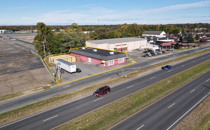 Pictures of Retail, Industrial property located at 4905 Patriot Hwy, Fredericksburg, VA 22408 for lease - image #1