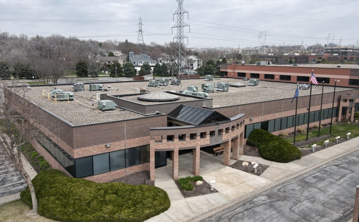 Pictures of Office property located at 11340 Blondo St, Omaha, NE 68164 for lease - image #1