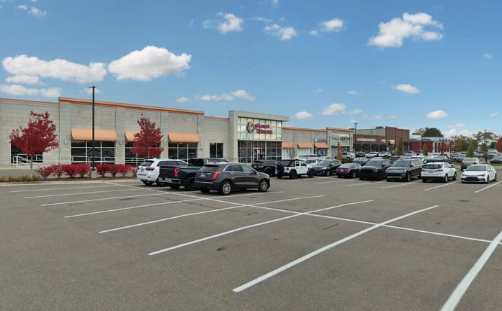 Pictures of Retail property located at 2880 W Maple Rd, Troy, MI 48084 for lease - image #1