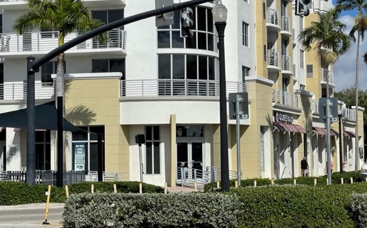 Pictures of Retail property located at 1801-1817 N. Young Circle, Hollywood, FL 33020 for lease - image #1