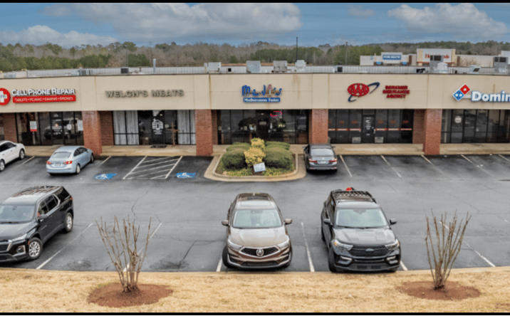 Pictures of Retail property located at 1687 Bass Rd, Macon, GA 31210 for lease - image #1