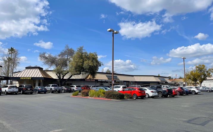 Pictures of Retail property located at 106 N Sunrise Ave, Roseville, CA 95661 for lease - image #1