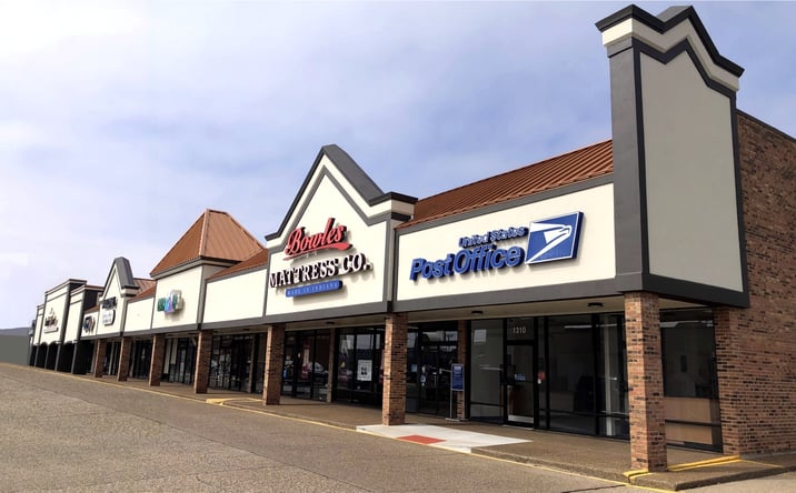 Pictures of Retail property located at 1322 N Green River Rd, Evansville, IN 47715 for lease - image #1