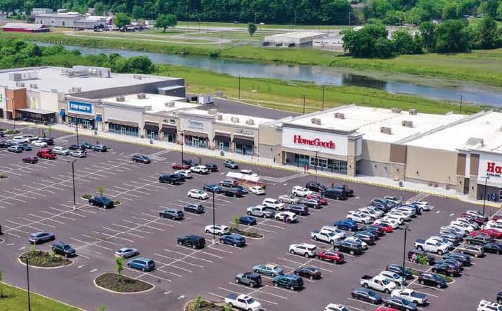 Pictures of Retail property located at 750 Winfield Dunn Parkway, Sevierville, TN 37876 for lease - image #1