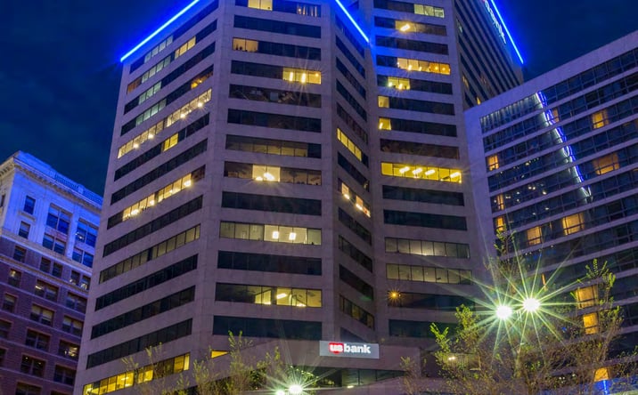 Pictures of Office, Retail property located at 425 Walnut St, Cincinnati, OH 45202 for lease - image #1