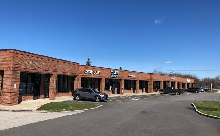 Pictures of Retail, Office property located at 820 Wheeling Rd, Wheeling, IL 60090 for lease - image #1