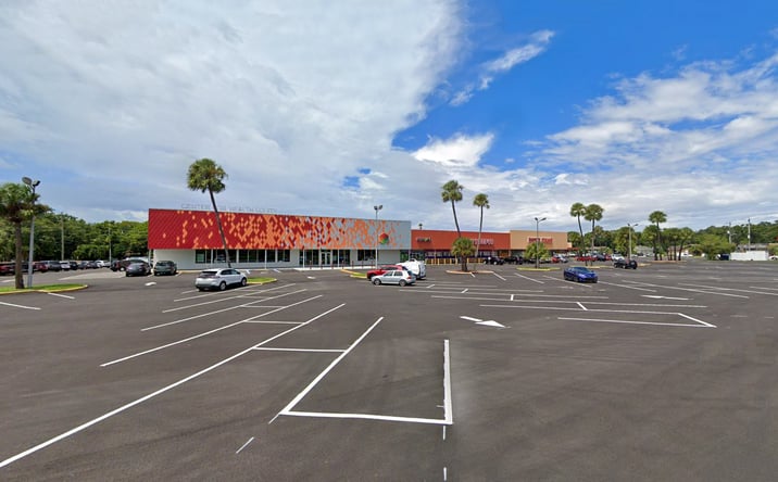 Pictures of Retail property located at 2213 – 2333 34th St S, St. Petersburg, FL 33711 for lease - image #1