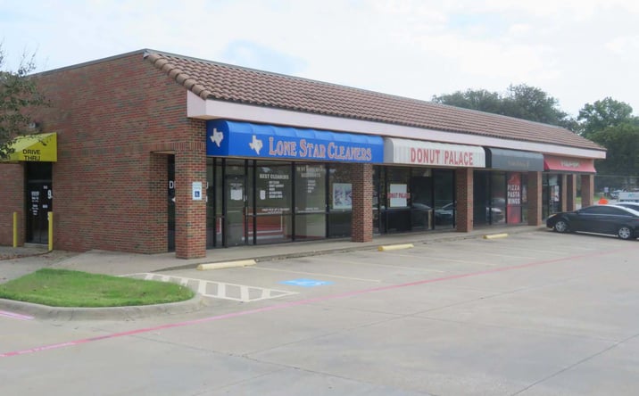 Pictures of Retail property located at 3601 SW Green Oaks Blvd, Arlington, TX 76017 for lease - image #1