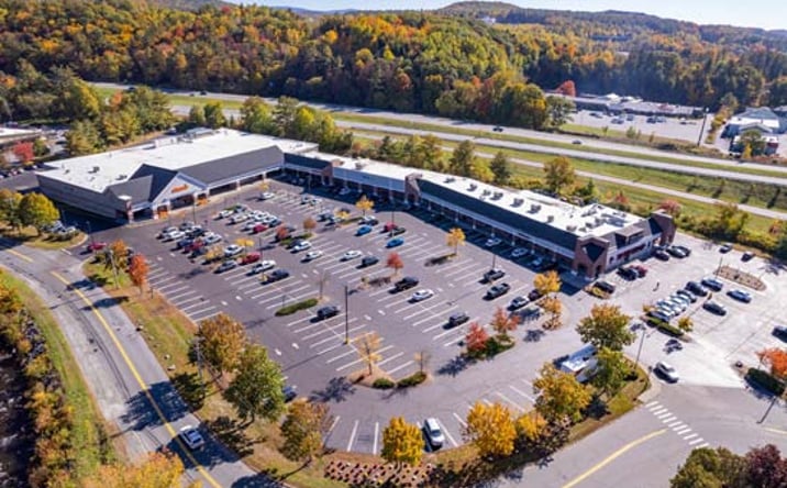 Pictures of Retail property located at 10 Benning St, Lebanon, NH 03784 for lease - image #1