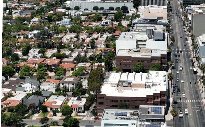 Pictures of Office property located at 8840 Wilshire Blvd, Beverly Hills, CA 90211 for lease - image #1