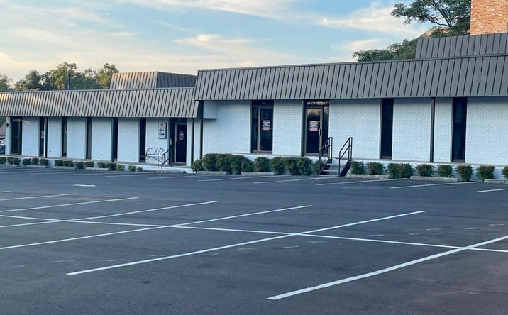 Pictures of Retail, Office property located at 210 Dahlonega St, Cumming, GA 30040 for lease - image #1