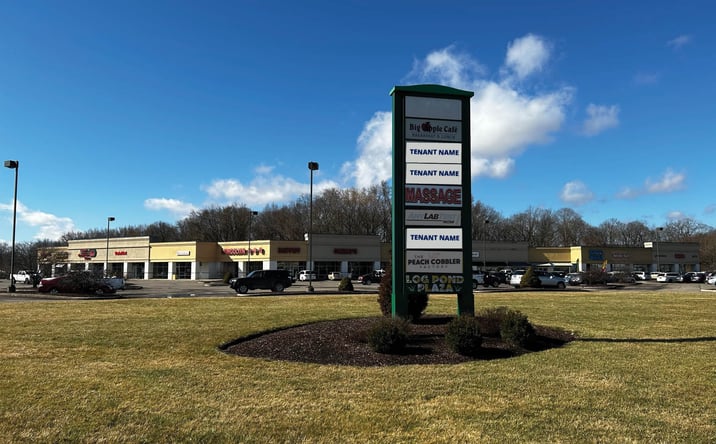 Pictures of Retail property located at 1267 Log Pond Dr, Newark, OH 43055 for lease - image #1