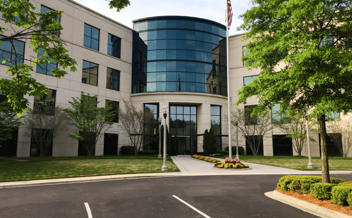 Pictures of Office property located at 2501 20th Pl S, Homewood, AL 35223 for lease - image #1