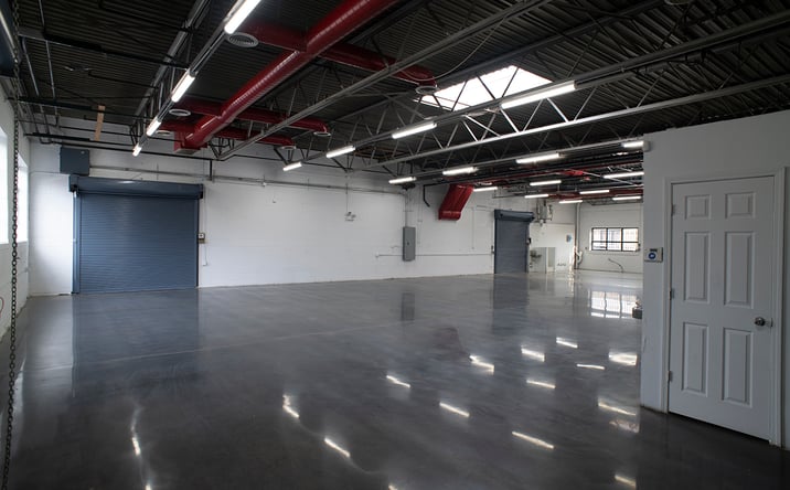 Pictures of Retail, Office, Industrial property located at 3300 N Knox Ave, Chicago, IL 60641 for lease - image #1