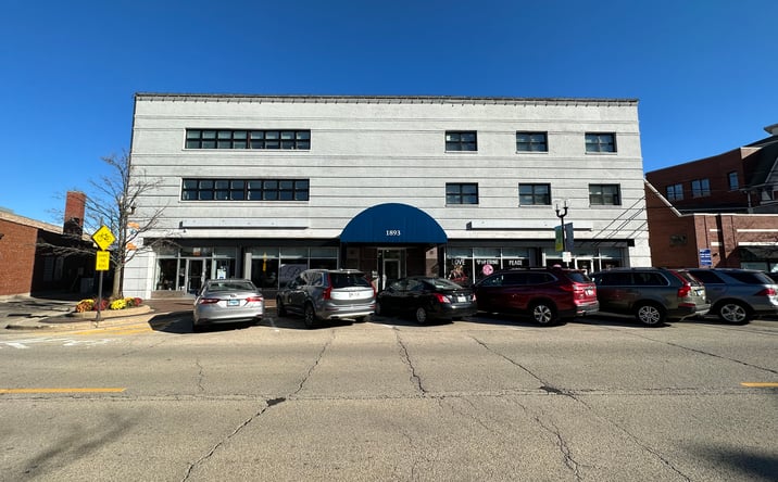 Pictures of Office property located at 1893 Sheridan Rd, Highland Park, IL 60035 for lease - image #1