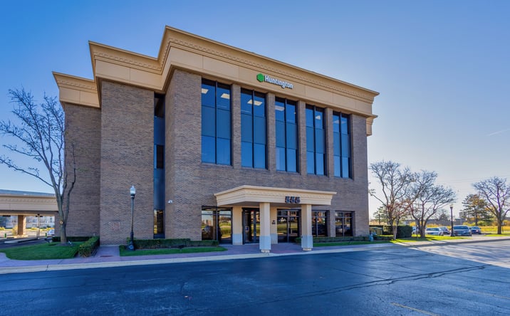 Pictures of Office property located at 555 E Butterfield Rd, Lombard, IL 60148 for lease - image #1