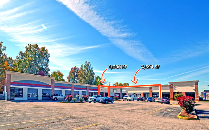 Pictures of Retail property located at 522 Lincoln Hwy, Fairview Heights, IL 62208 for lease - image #1