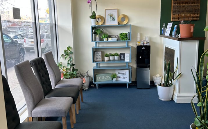 Pictures of Retail, Office property located at 63-17 Metropolitan Avenue, Middle Village, NY 11379 for lease - image #1