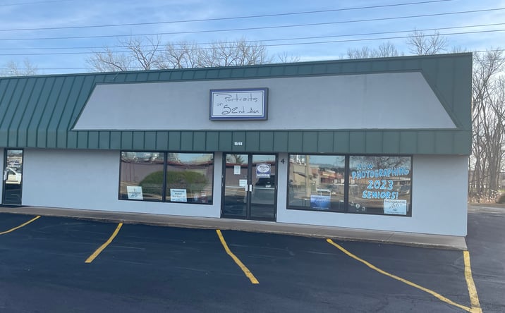 Pictures of Retail property located at 1548 52nd Ave, Moline, IL 61265 for lease - image #1