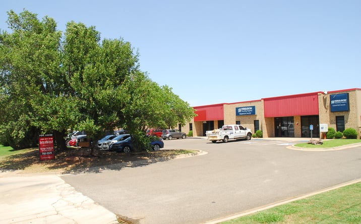 Pictures of Industrial property located at 2600 Linda Ln, Edmond, OK 73013 for lease - image #1
