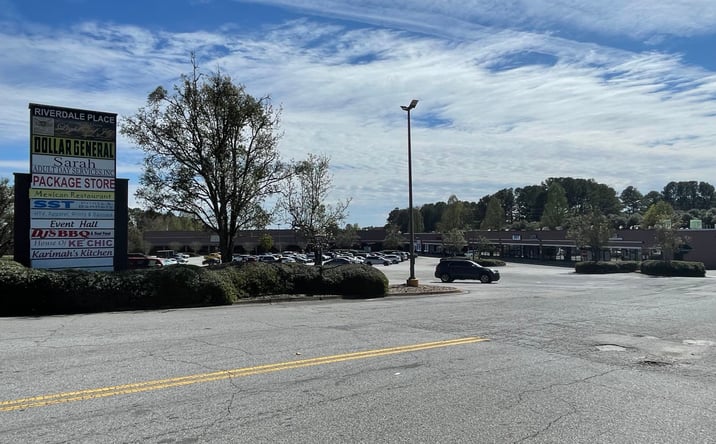 Pictures of Retail, Office, Restaurant property located at 286 Hwy 138 SW, Riverdale, GA 30274 for lease - image #1