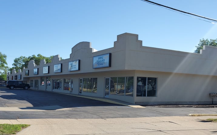 Pictures of Retail property located at 3707 S Westnedge Ave, Kalamazoo, MI 49008 for lease - image #1