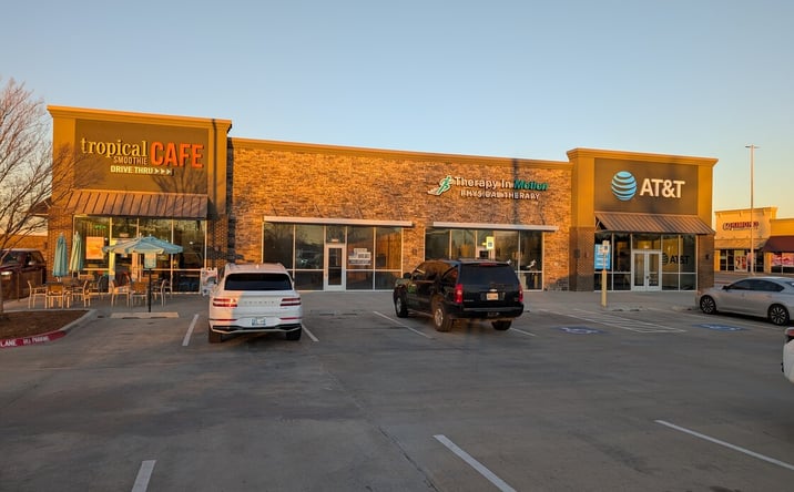 Pictures of Retail property located at 1736 NW 82nd St, Lawton, OK 73505 for lease - image #1