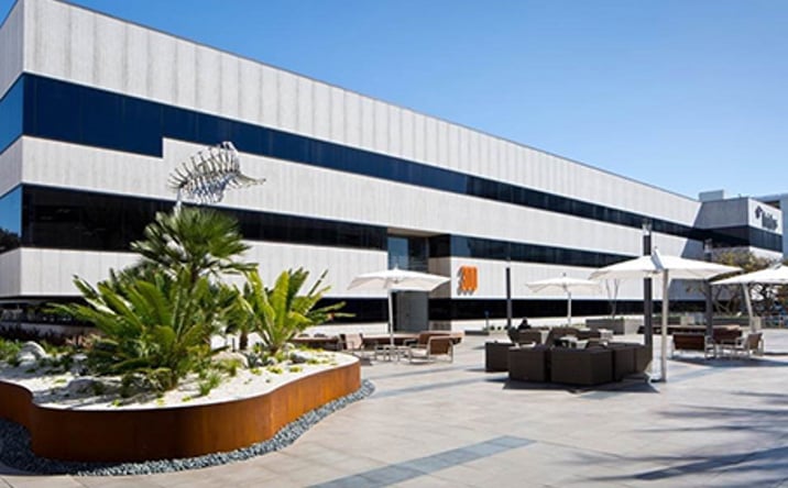 Pictures of Office property located at 360 N Pacific Coast Hwy, El Segundo, CA 90245 for lease - image #1