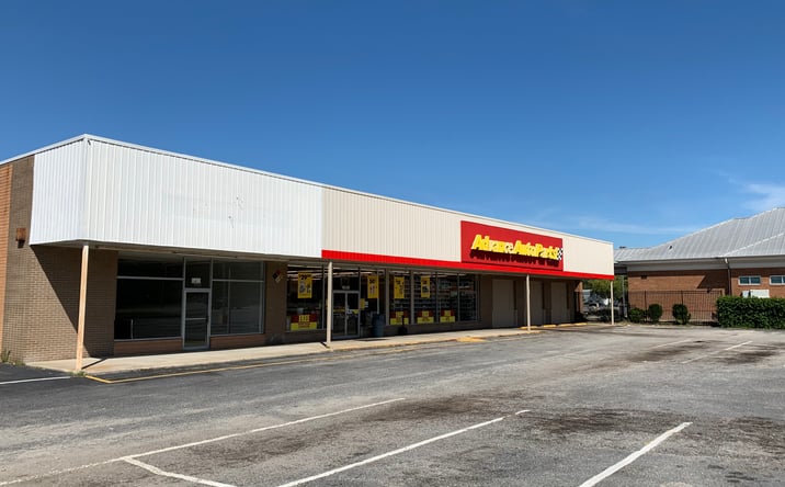 Pictures of Retail property located at 1634 Sam Rittenberg Boulevard, Charleston, SC 29407 for lease - image #1