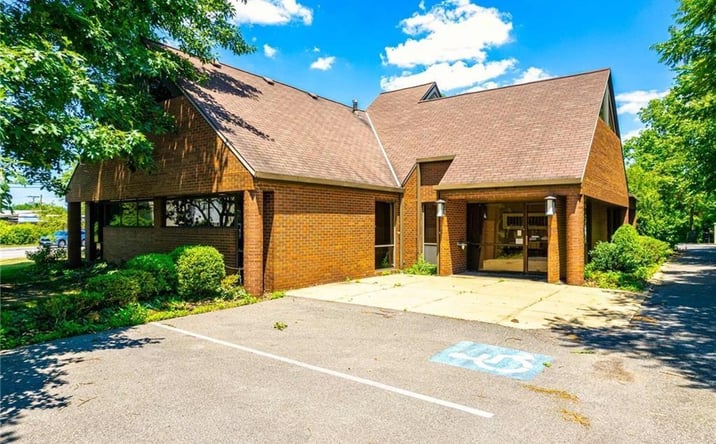 Pictures of Office property located at 6061 S Broadway, Lorain, OH 44053 for lease - image #1