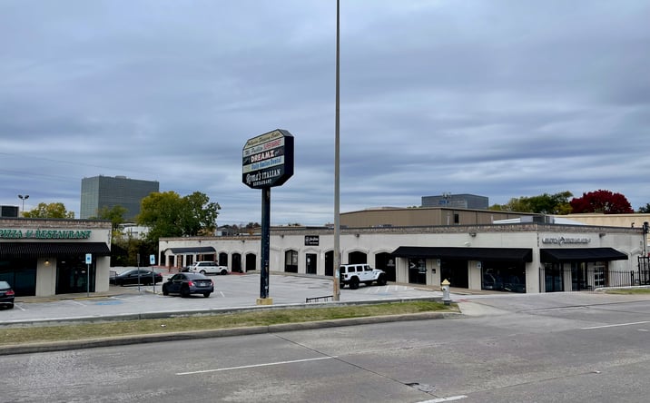 Pictures of Retail, Office property located at 7033 Greenville Ave, Dallas, TX 75231 for lease - image #1
