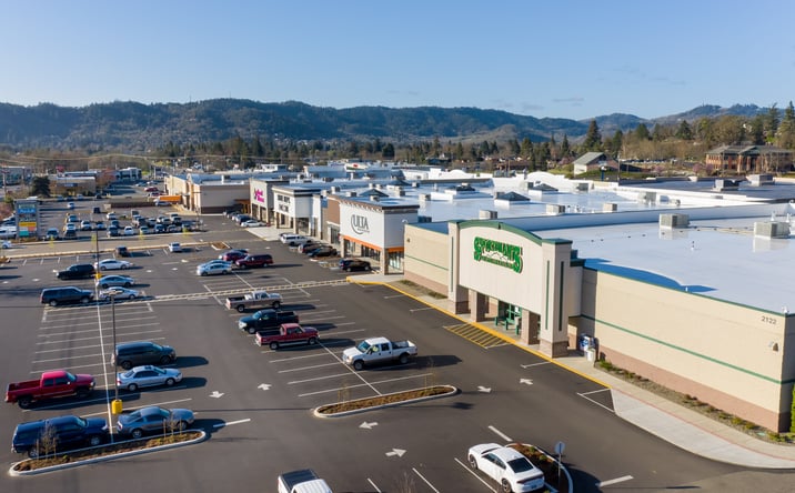 Pictures of Retail property located at 1444 NW Garden Valley Blvd, Roseburg, OR 97471 for lease - image #1