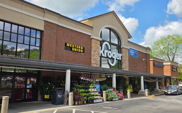 Pictures of Retail property located at 4640 Forsyth Rd, Macon, GA 31210 for lease - image #1