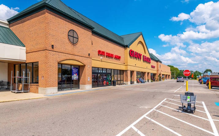 Pictures of Retail property located at 607 Hebron Rd, Heath, OH 43056 for lease - image #1