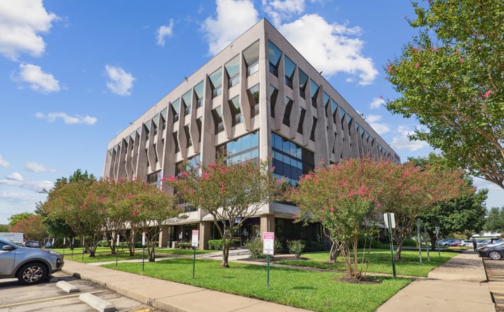 Pictures of Office property located at 10103 Fondren Rd, Houston, TX 77096 for lease - image #1