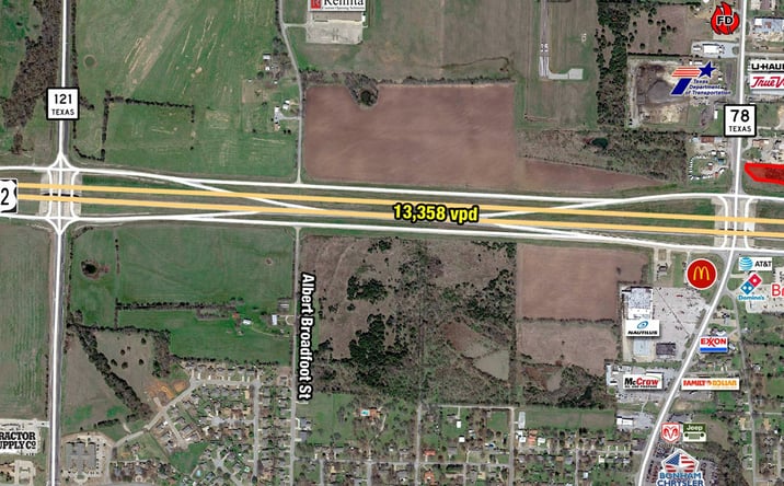 Pictures of Land property located at NEQ HWY 82 & Pecan St, Bonham, TX 75418 for lease - image #1