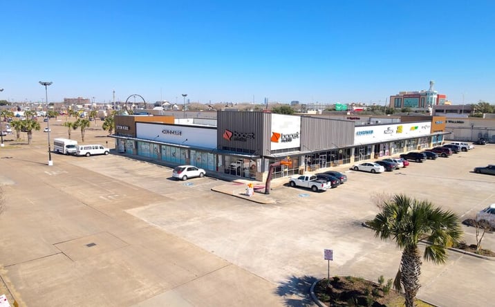 Pictures of Retail, Restaurant, Office property located at 9404 W Sam Houston Pkwy S, Houston, TX 77099 for lease - image #1