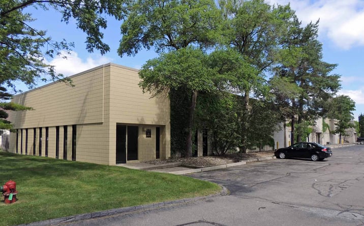 Pictures of Industrial property located at 395-447 Elmwood Drive, Troy, MI 48083 for lease - image #1
