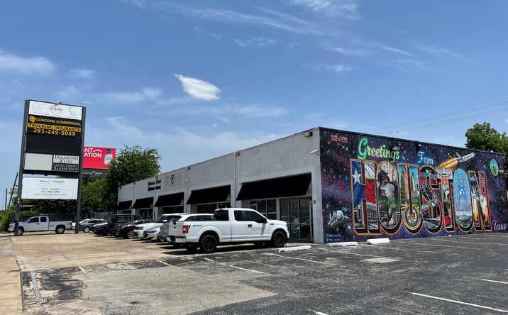 Pictures of Retail, Office, Special Purpose property located at 1310 North Loop, Houston, TX 77009 for lease - image #1