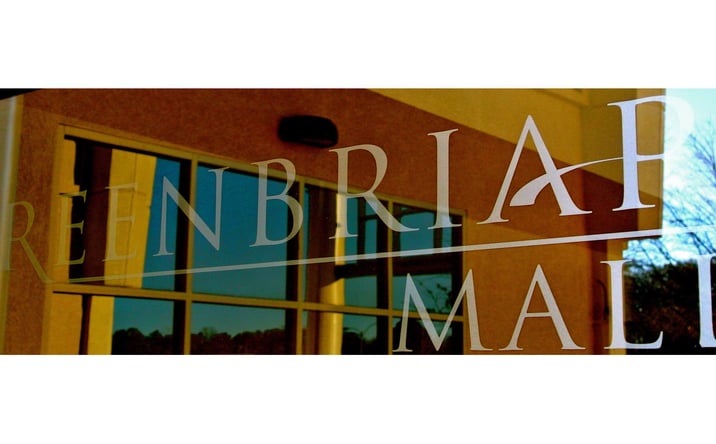 Pictures of Retail property located at 2841 Greenbriar Pkwy SW, Atlanta, GA 30331 for lease - image #1