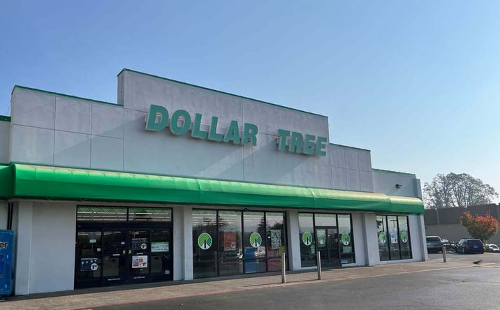 Pictures of Retail property located at 15574 SE McLoughlin Blvd, Milwaukie, OR 97267 for lease - image #1