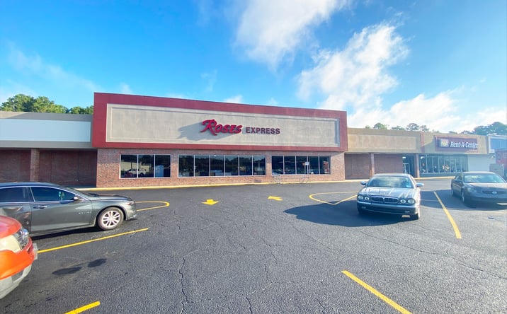 Pictures of Retail property located at 221 Robertson Boulevard, Walterboro, SC 29488 for lease - image #1
