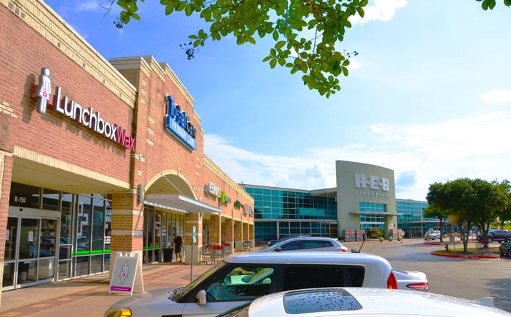 Pictures of Retail property located at 601 Louis Henna Blvd, Round Rock, TX 78664 for lease - image #1